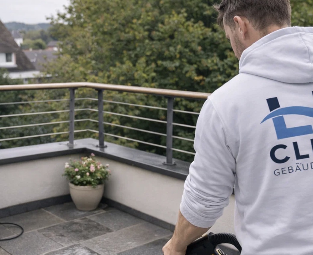 Balkon- und Terrassenreinigung